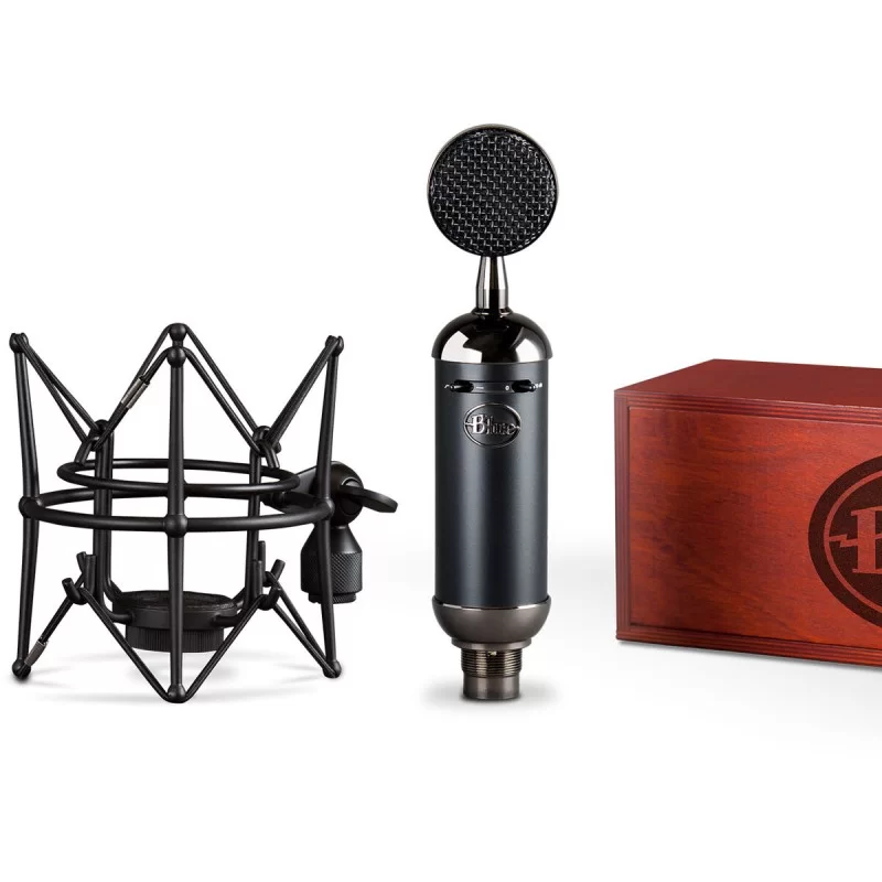 https://www.openshop.ie/587439-large_default/microphone-logitech-blackout-spark-sl-xlr-condenser-mic.webp